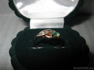 Золотое кольцо с 3 бриллиантами и изумрудом - Изображение #2, Объявление #104613