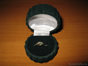 Золотое кольцо с 3 бриллиантами и изумрудом - Изображение #3, Объявление #104613