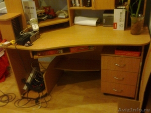 Угловой компьютерный стол, м. Дыбенко - Изображение #3, Объявление #348335